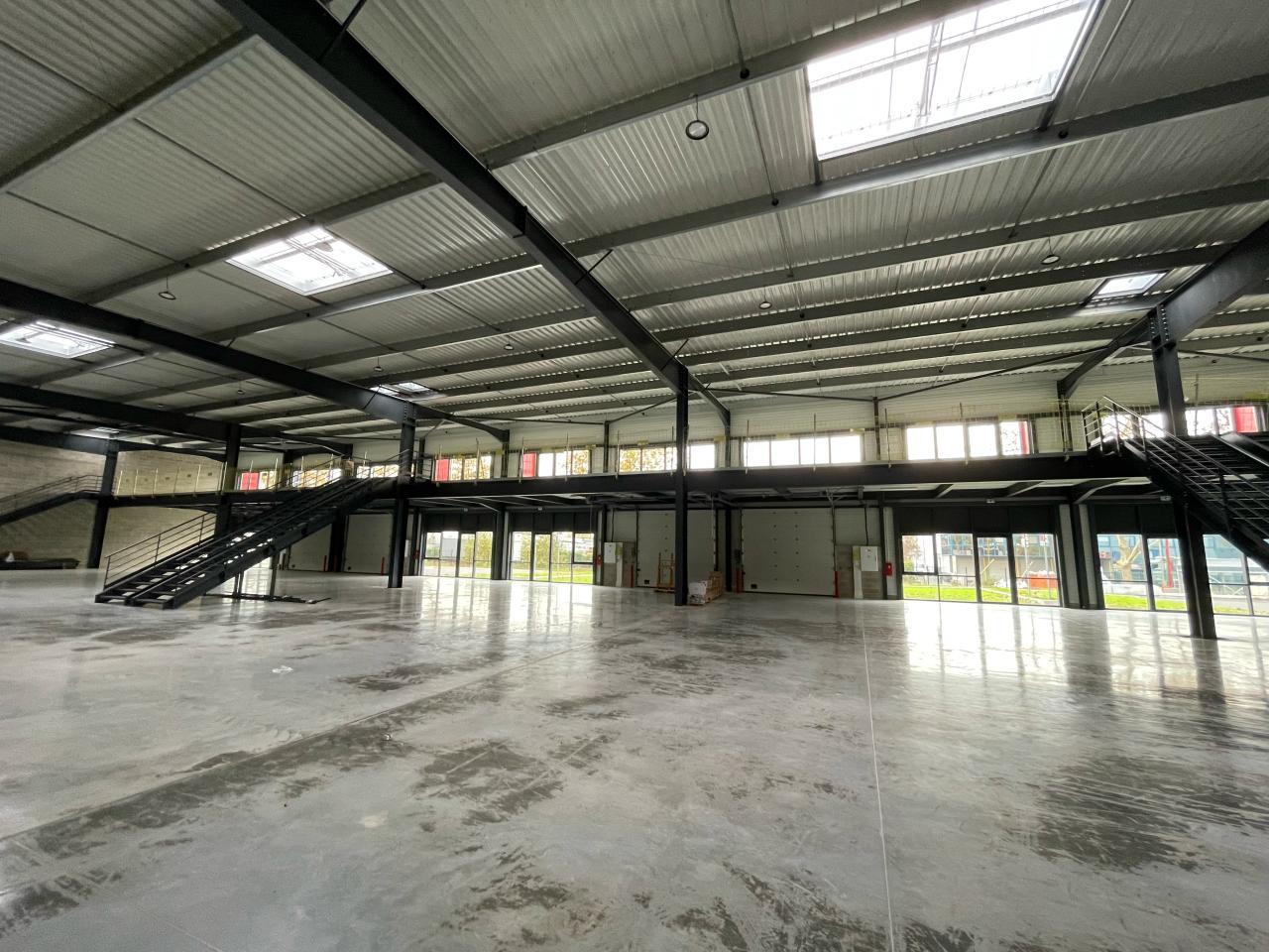 Local d'activité Bondoufle 7560m² Location local d'activité Bondoufle Essonne OLACT2309818 1